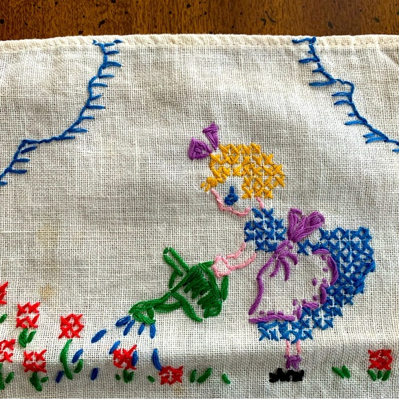 Vintage Embroidered Handmade Cotton Linen Towel - Picture 2 of 6